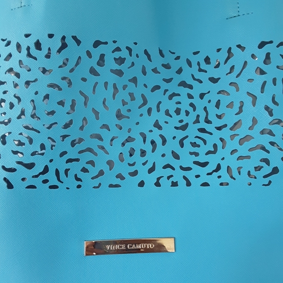 VINCE CAMUTO Tiffany blue large Leather Tote Bag - Picture 3 of 11